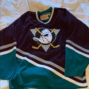 Mighty Ducks jersey!